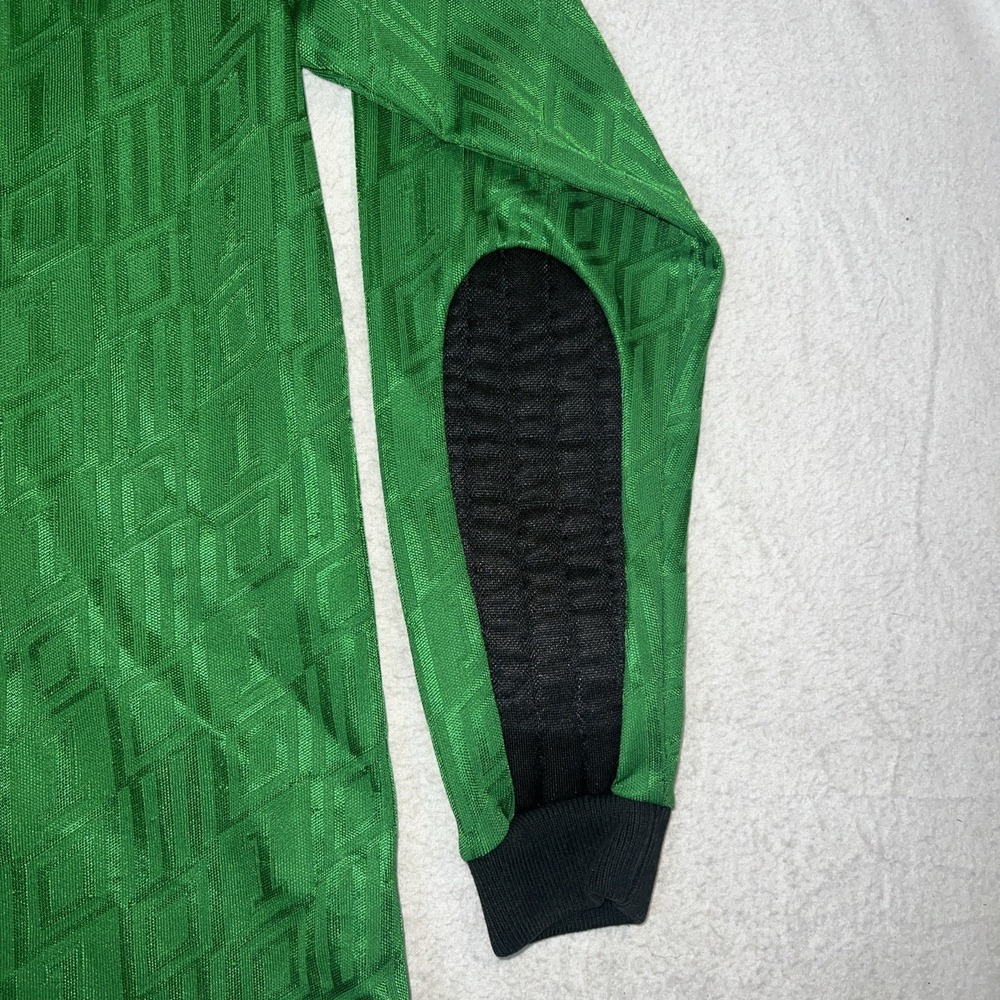 Umbro Soccer Jersey Green Long Sleeve Youth Large Vintage Goalkeeper Top - Picture 4 of 9